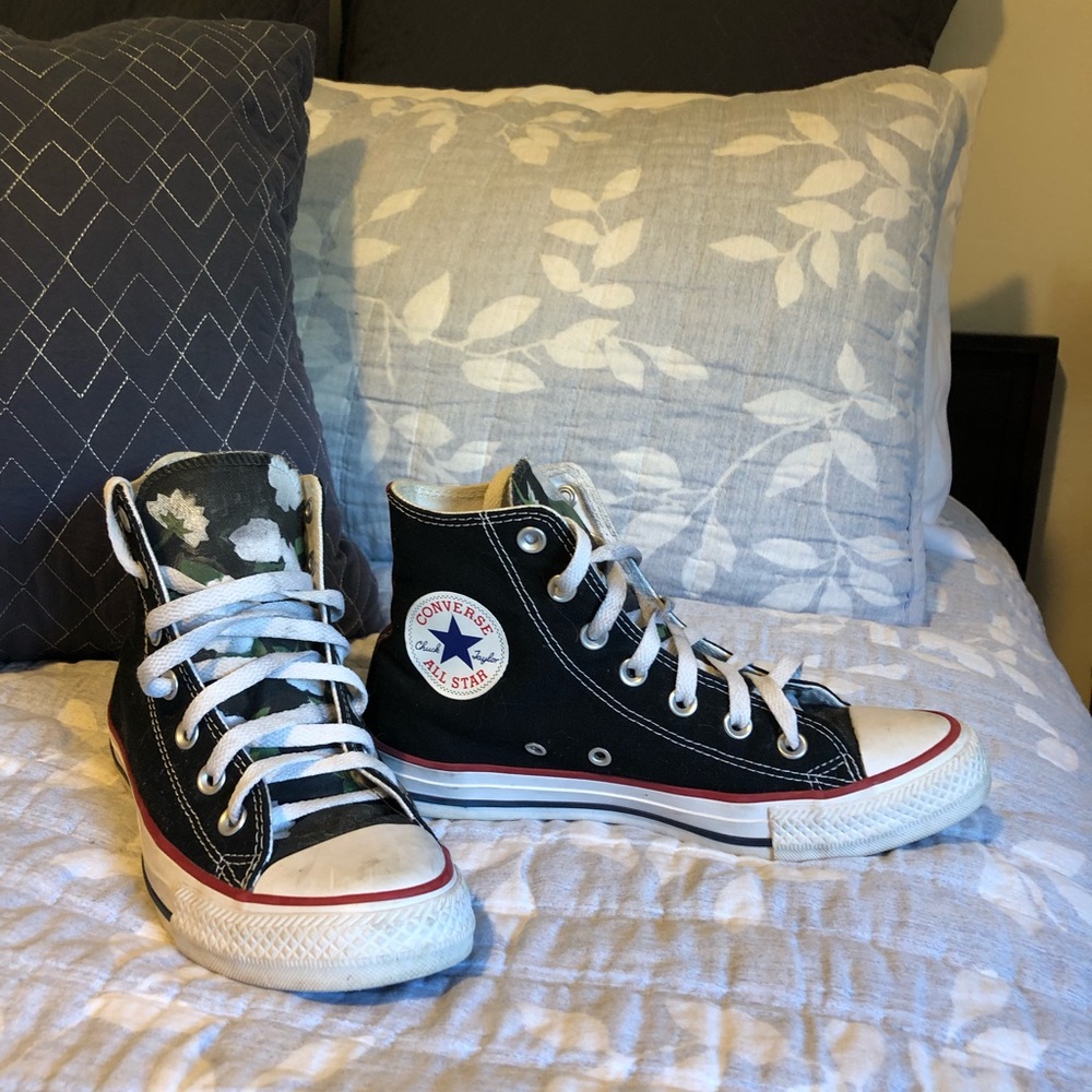 Black Converse